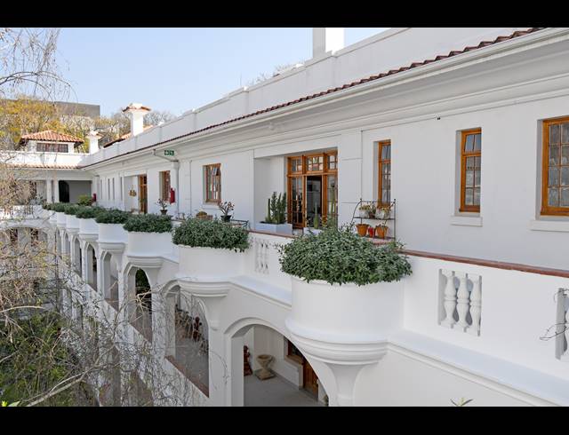 2 BEDROOM APARTMENT FOR SALE IN KILLARNEY